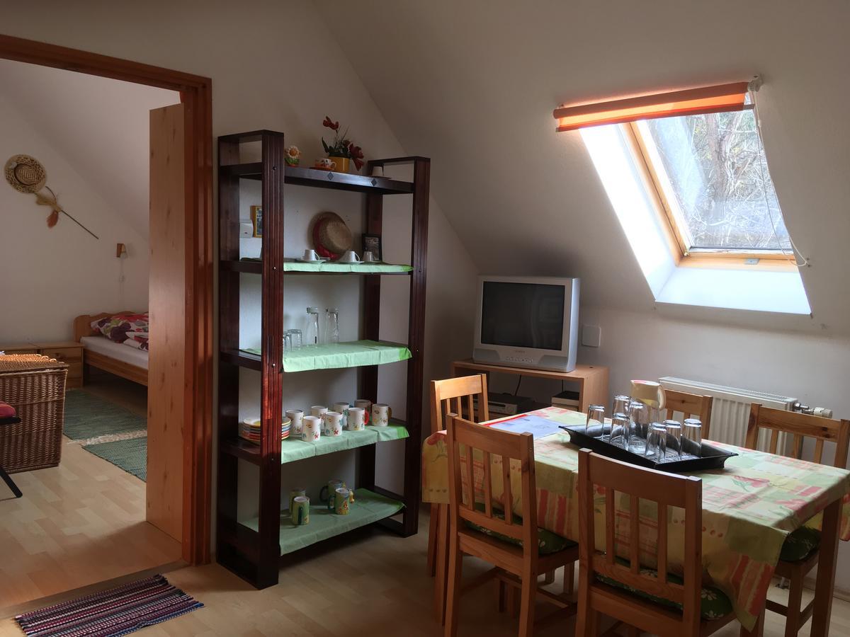 Bakonyi Apartmanhaz Eplény المظهر الخارجي الصورة